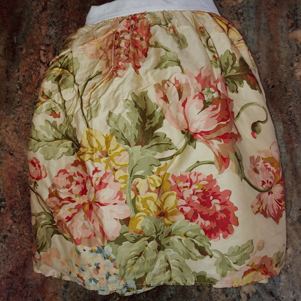 Ralph Lauren Sussex Gardens Floral Ruffled Bed Skirt 15" drop-split